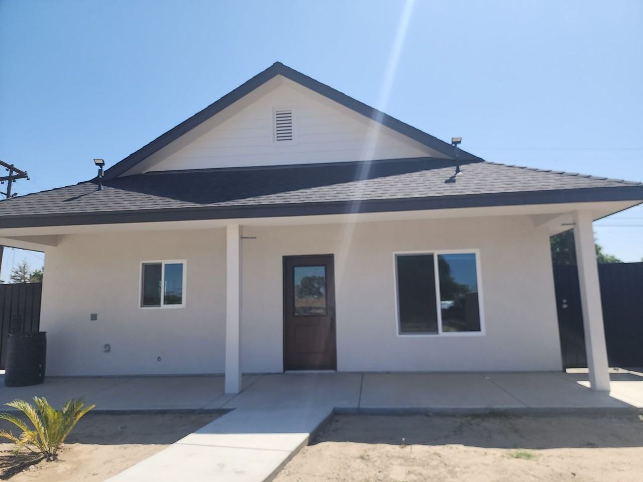 1102 Kelly St - Photo 3 of 22