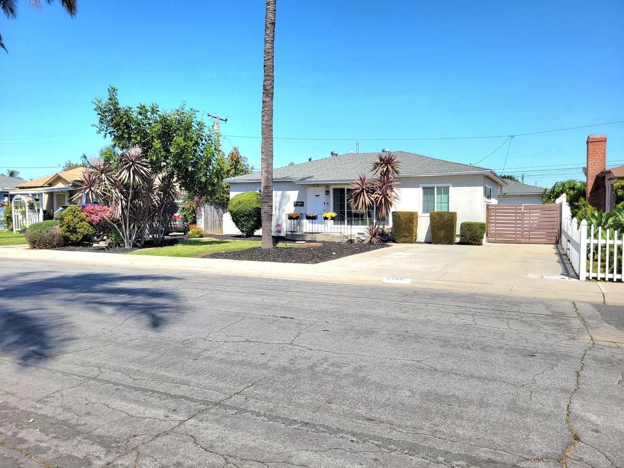 2700 Regway Ave - Photo 2 of 39