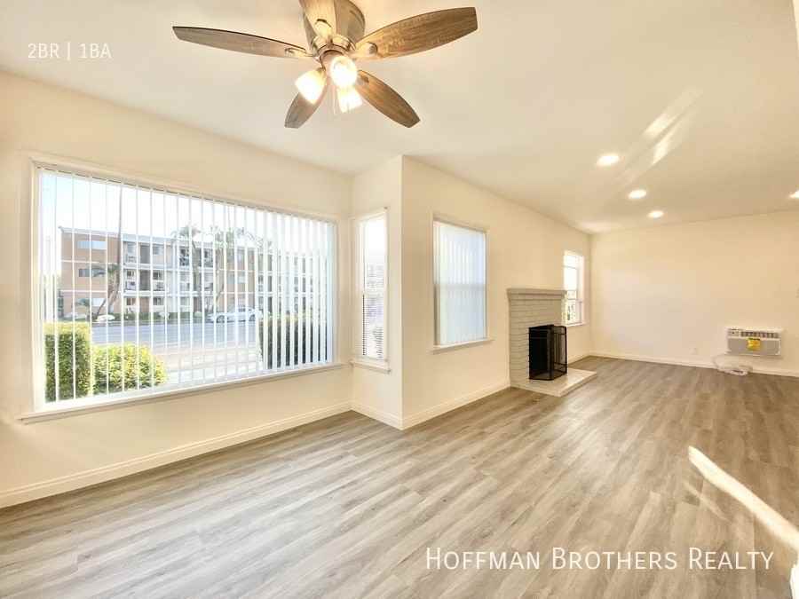 12341 Riverside Dr - Photo 2 of 11