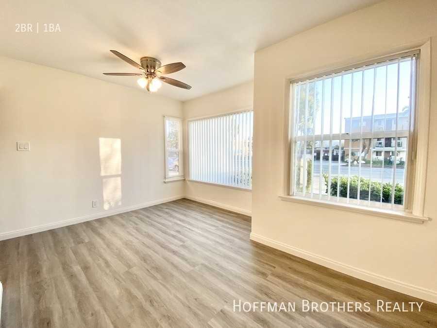 12341 Riverside Dr - Photo 3 of 11