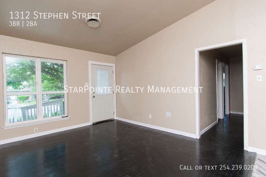 1312 Stephen St - Photo 4 of 19