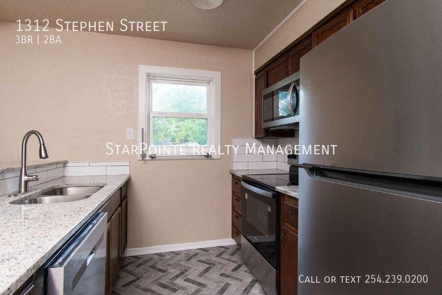 1312 Stephen St - Photo 7 of 19