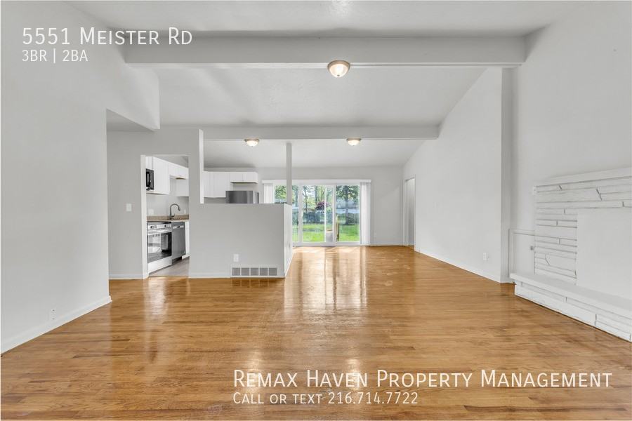 5551 Meister Rd - Photo 3 of 28