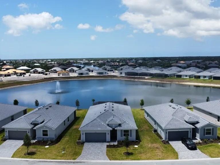 7913 Lakes Edge Ln #NA - Photo 3 of 29