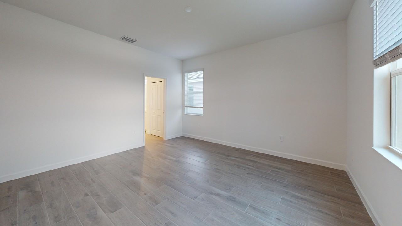 7913 Lakes Edge Ln #NA - Photo 5 of 29