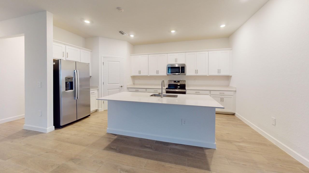 7913 Lakes Edge Ln #NA - Photo 6 of 29