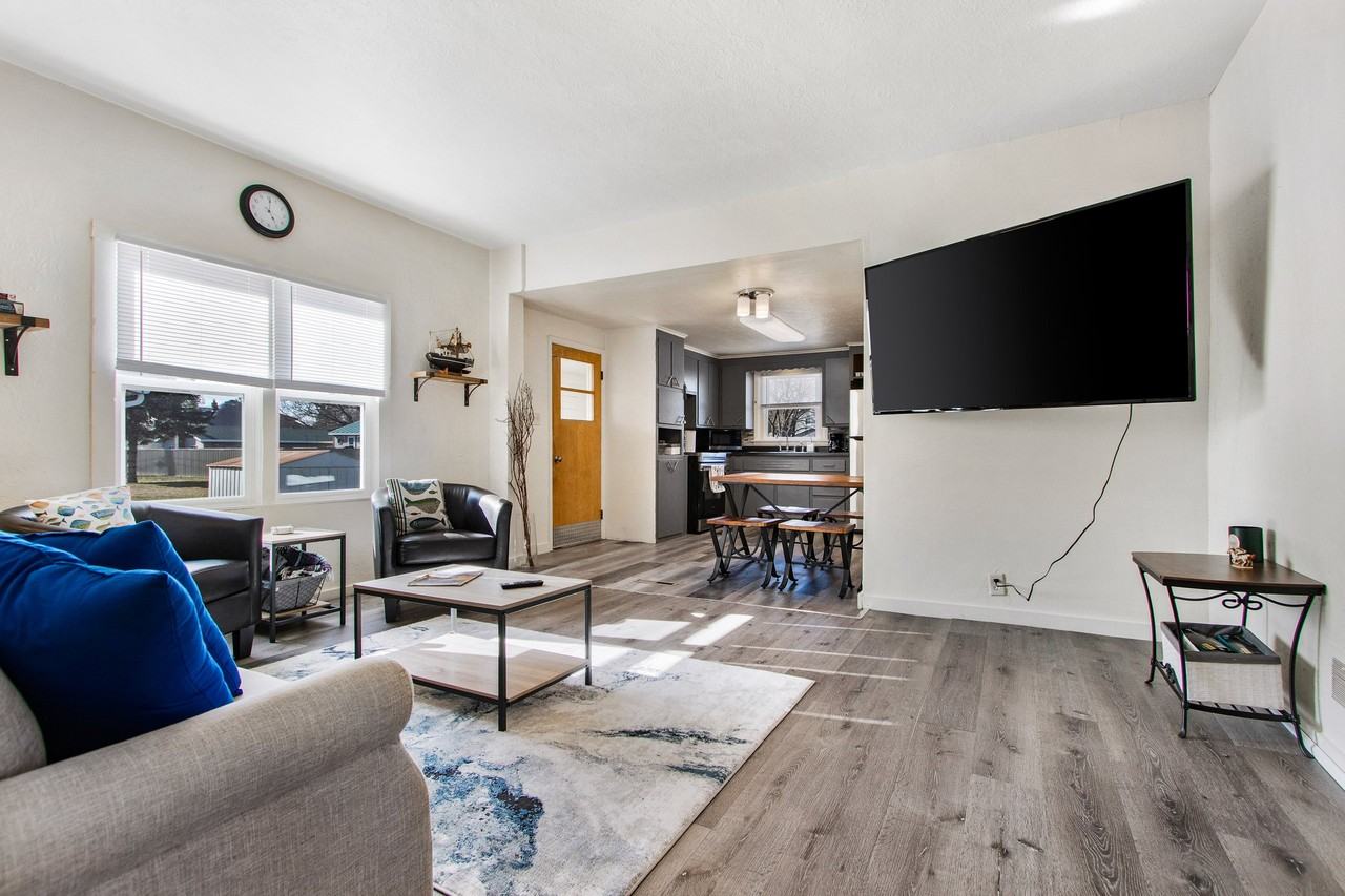 627 3rd St #NA - Photo 2 of 16