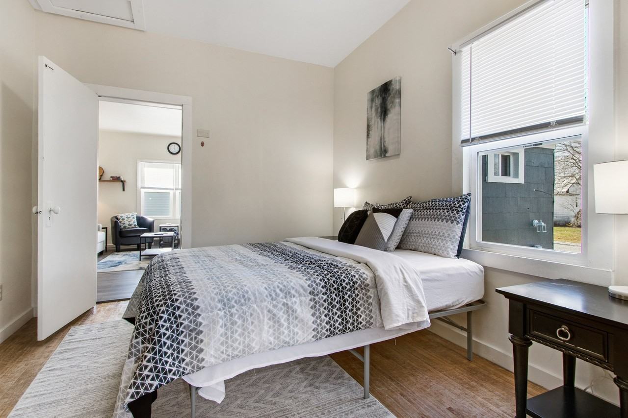 627 3rd St #NA - Photo 4 of 16