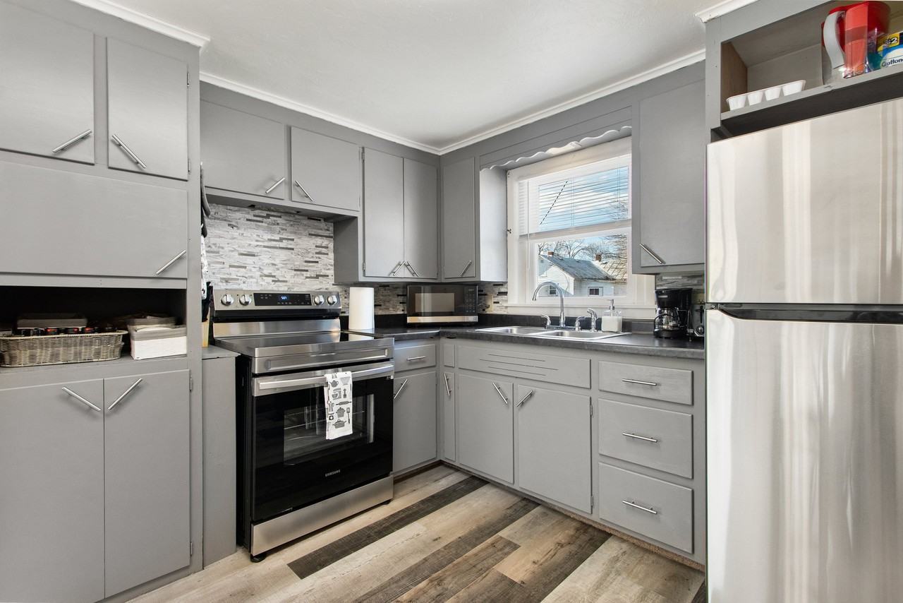 627 3rd St #NA - Photo 7 of 16