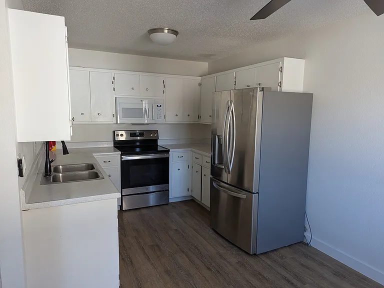 950 5th Ave W - Photo 5 of 22