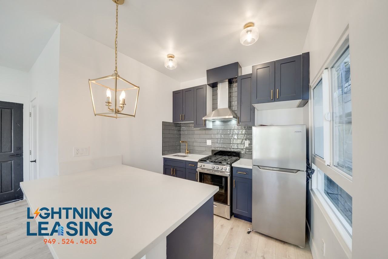 1925 Whitley Ave #7C - Photo 2 of 15