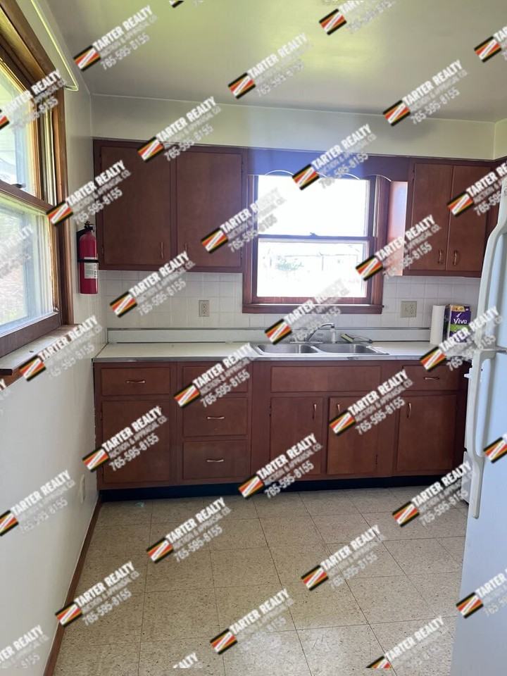 Briercreek 831 South Franklin Street - Photo 2 of 5