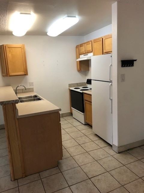 747 West 96th Avenue - Photo 4 of 12