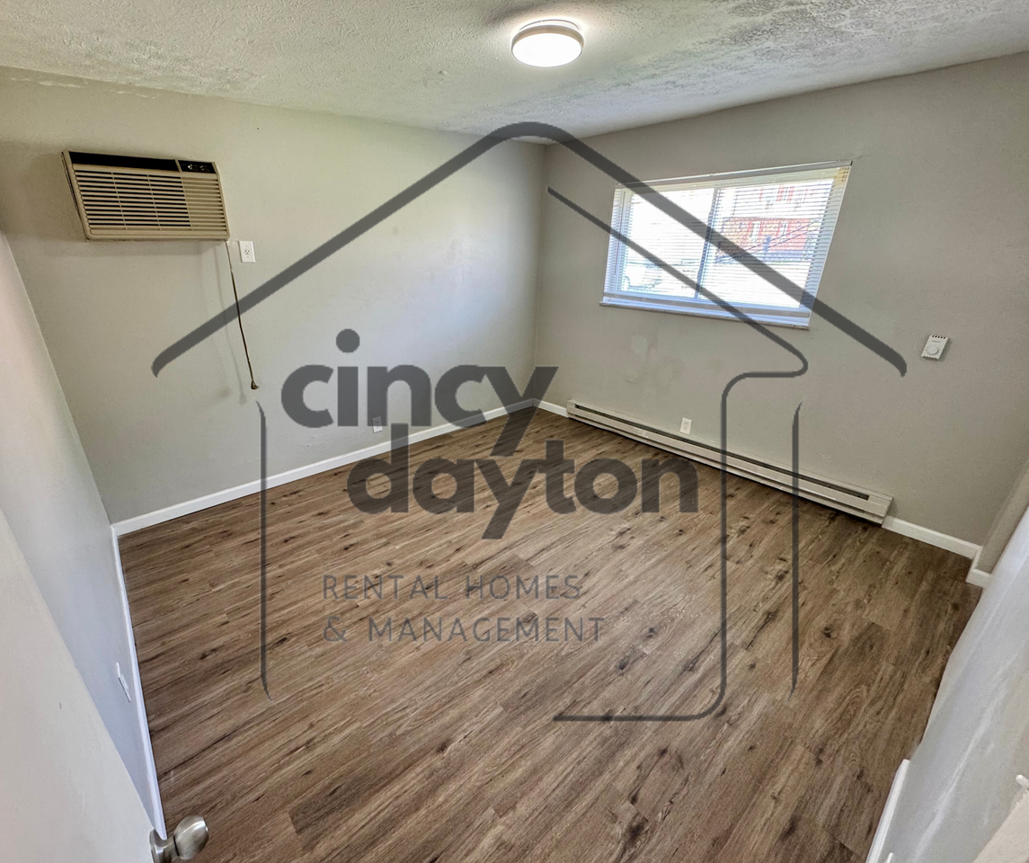 6118 Stover Avenue, Unit 1 - Photo 7 of 16