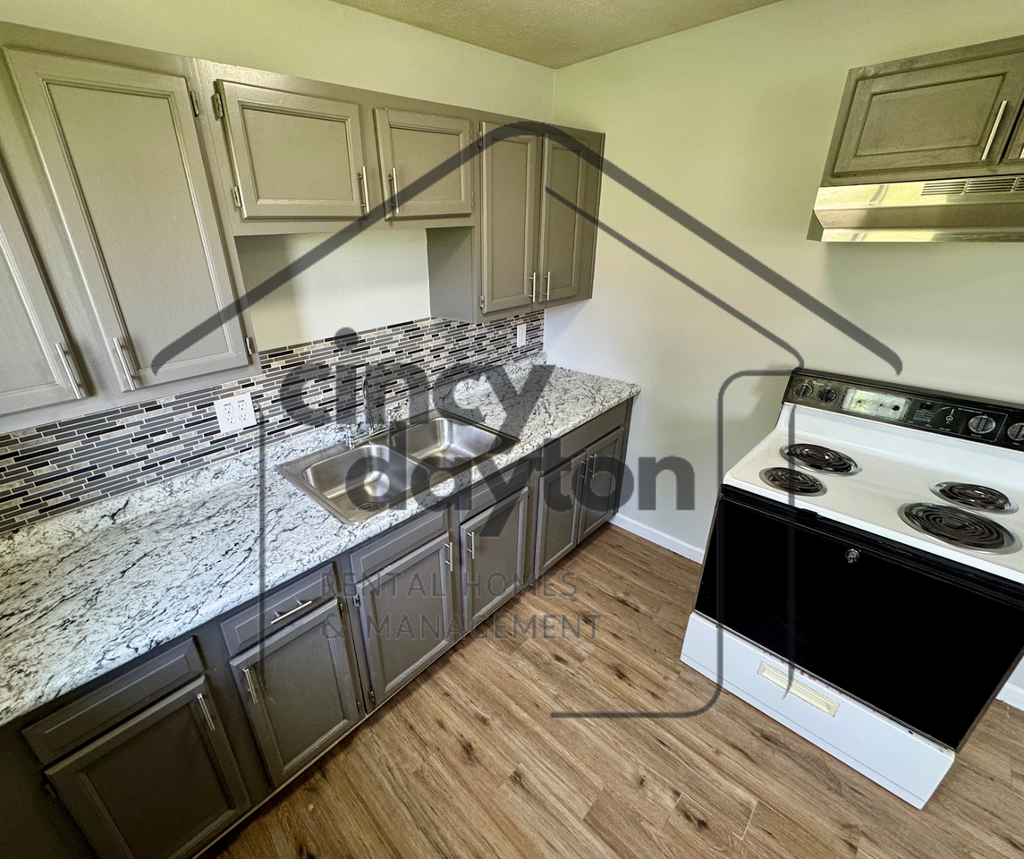 6118 Stover Avenue, Unit 1 - Photo 5 of 16