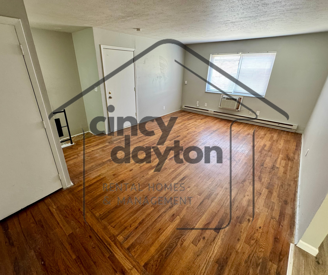 6118 Stover Avenue, Unit 1 - Photo 4 of 16