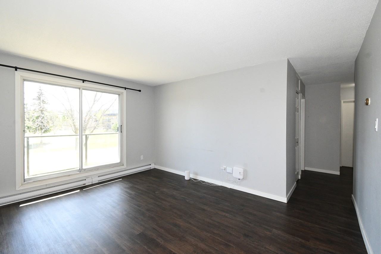 4280 Quentin Ave #202 - Photo 4 of 20