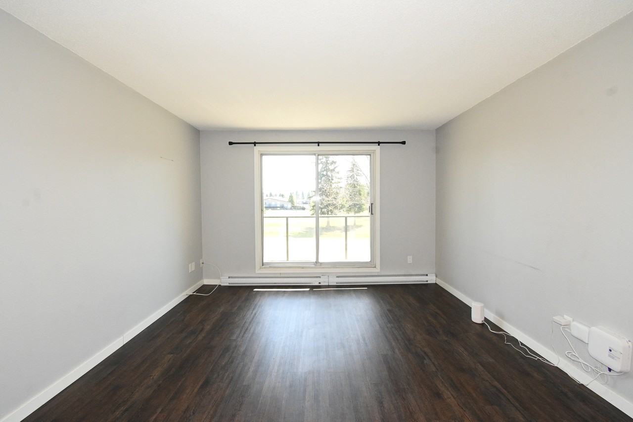 4280 Quentin Ave #202 - Photo 5 of 20