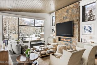 353 Terrace Dr - Photo 1 of 1