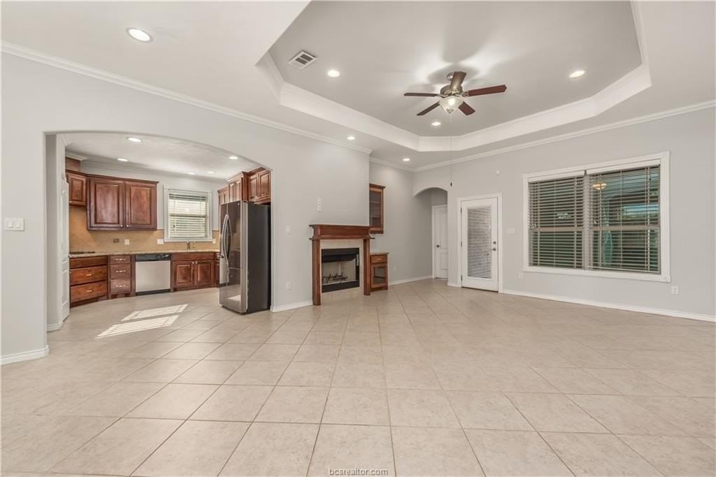 3916 Incourt Ln - Photo 3 of 15