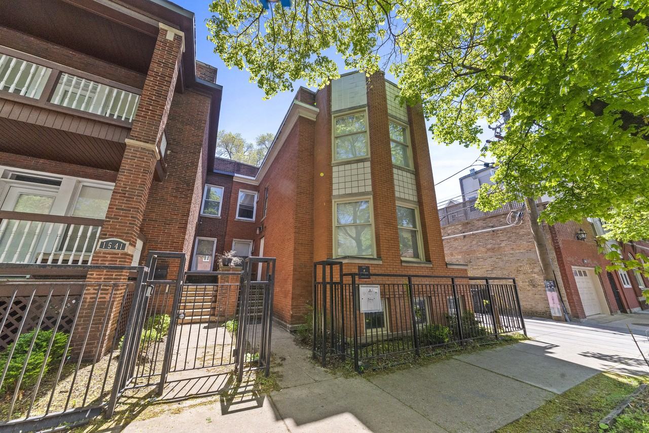 1545 W Addison St #2