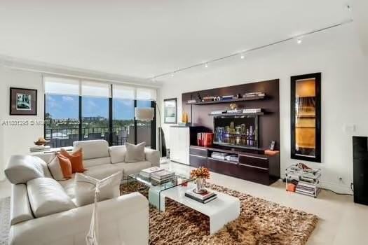 151 Crandon Blvd #525 - Photo 5 of 42