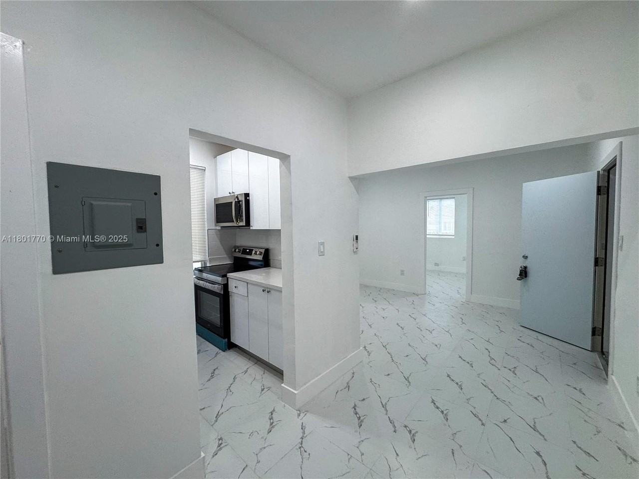 856 Southwest 6th Street #102 - Photo 4 of 9