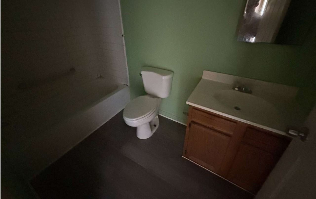 219 Nw Jacquez Pl - Photo 4 of 5