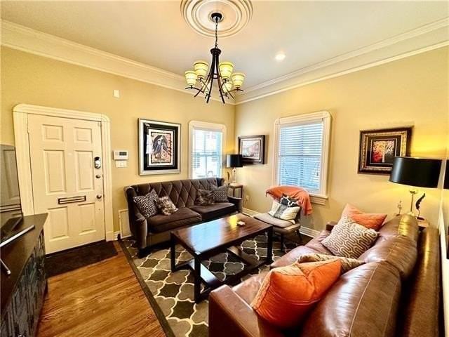 3108 Burgundy St - Photo 4 of 18