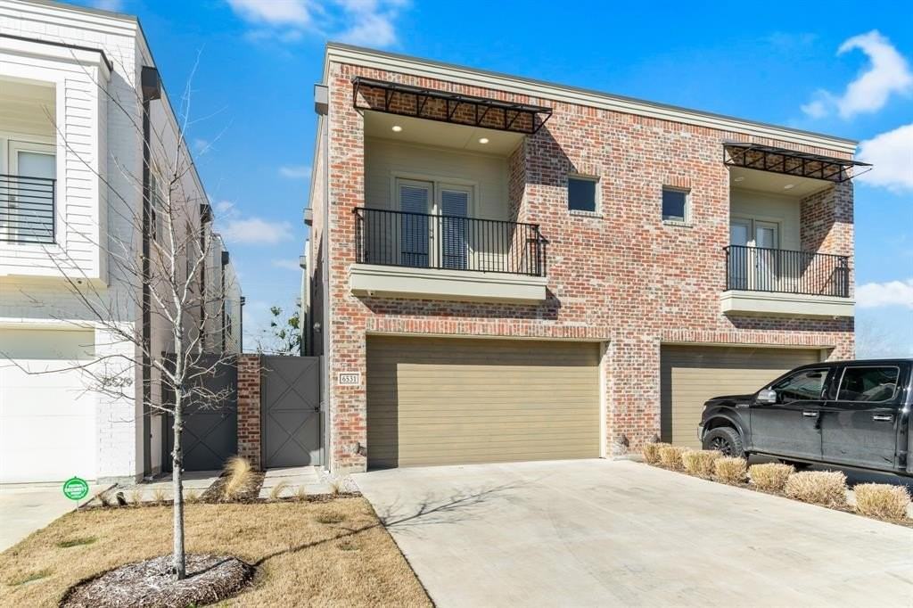 6531 Roper St - Photo 2 of 40