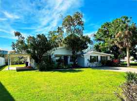 812 Bayview Dr - Photo 1 of 1