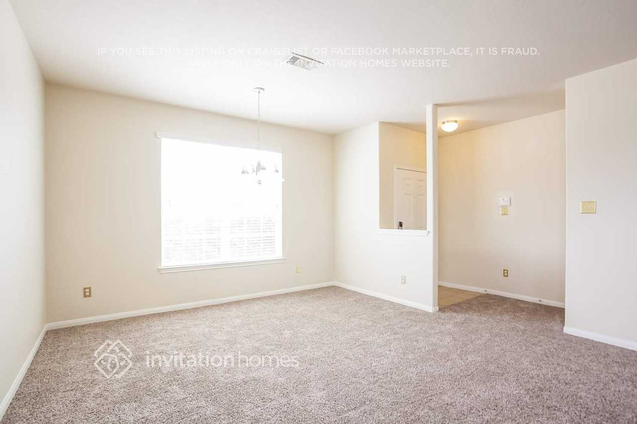 3510 Iris Ridge Way - Photo 3 of 18