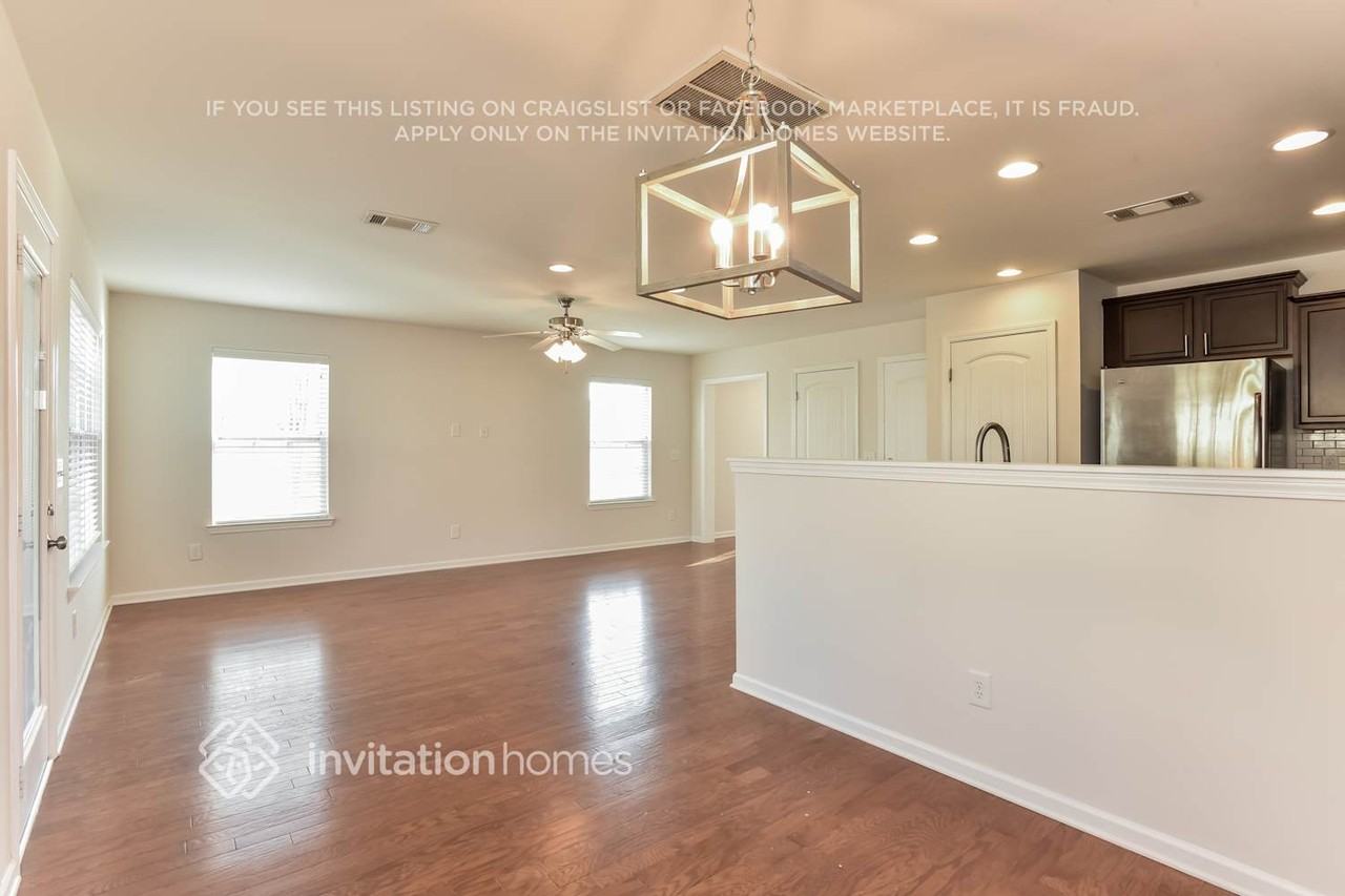 4908 Luker Ln - Photo 2 of 16