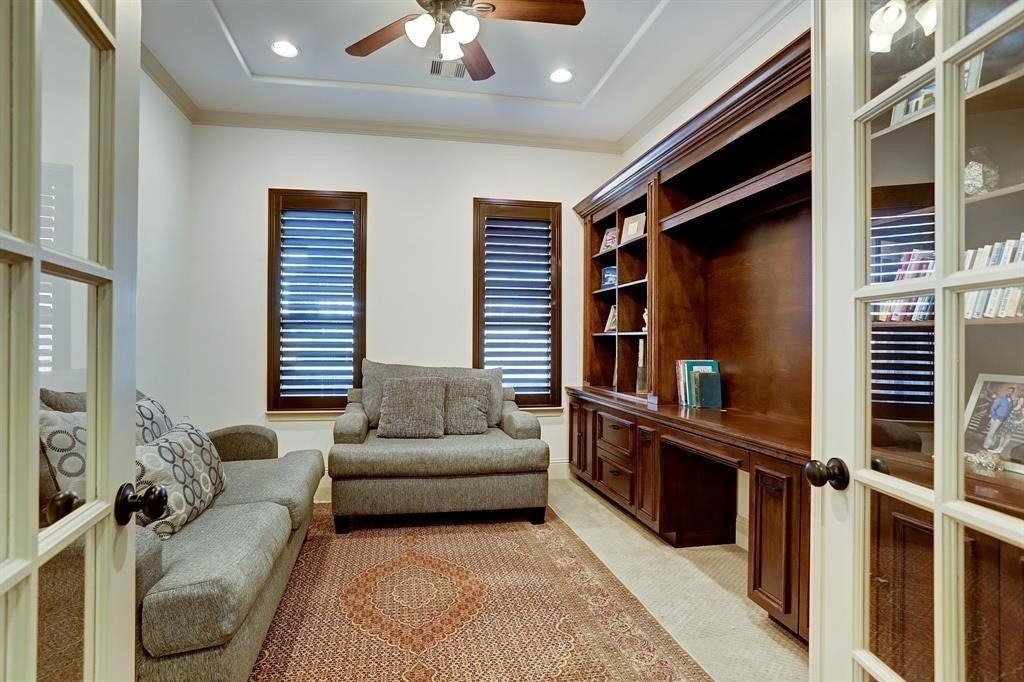 2523 Alan Lake Ln - Photo 5 of 33