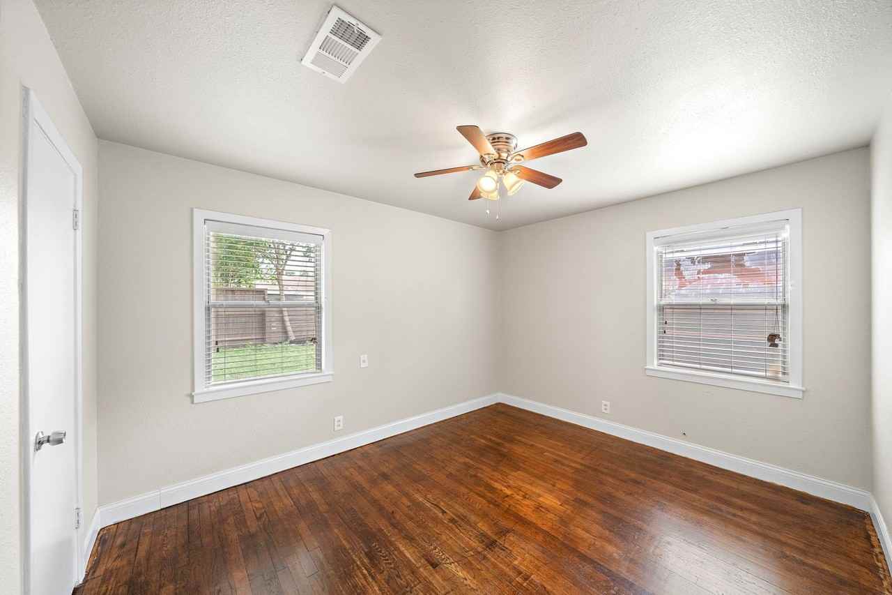 6630 Lodge St - Photo 6 of 10