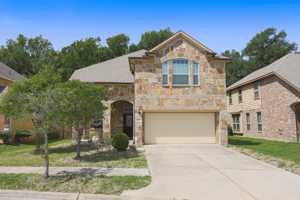 featured image of 6707 Hunters Creek Ln