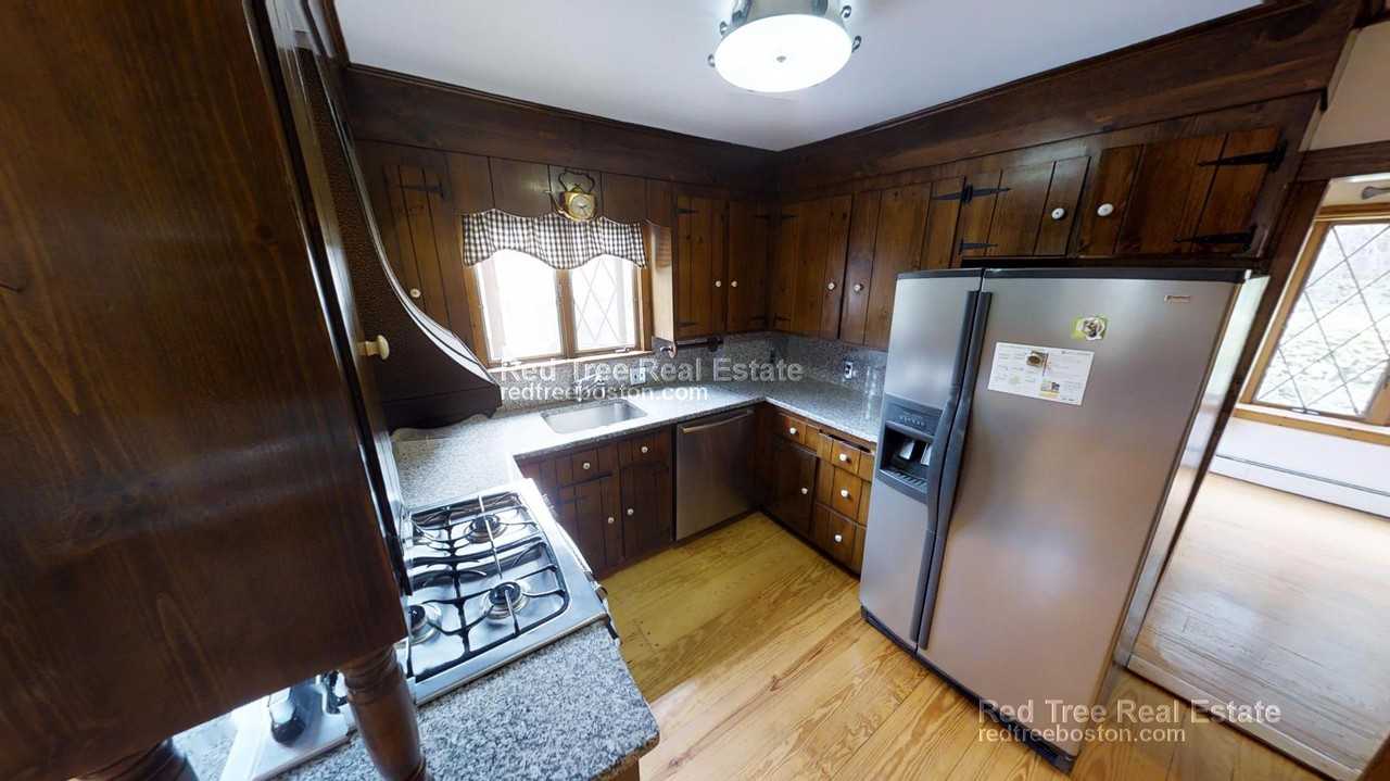 63 Johnson St - Photo 6 of 18