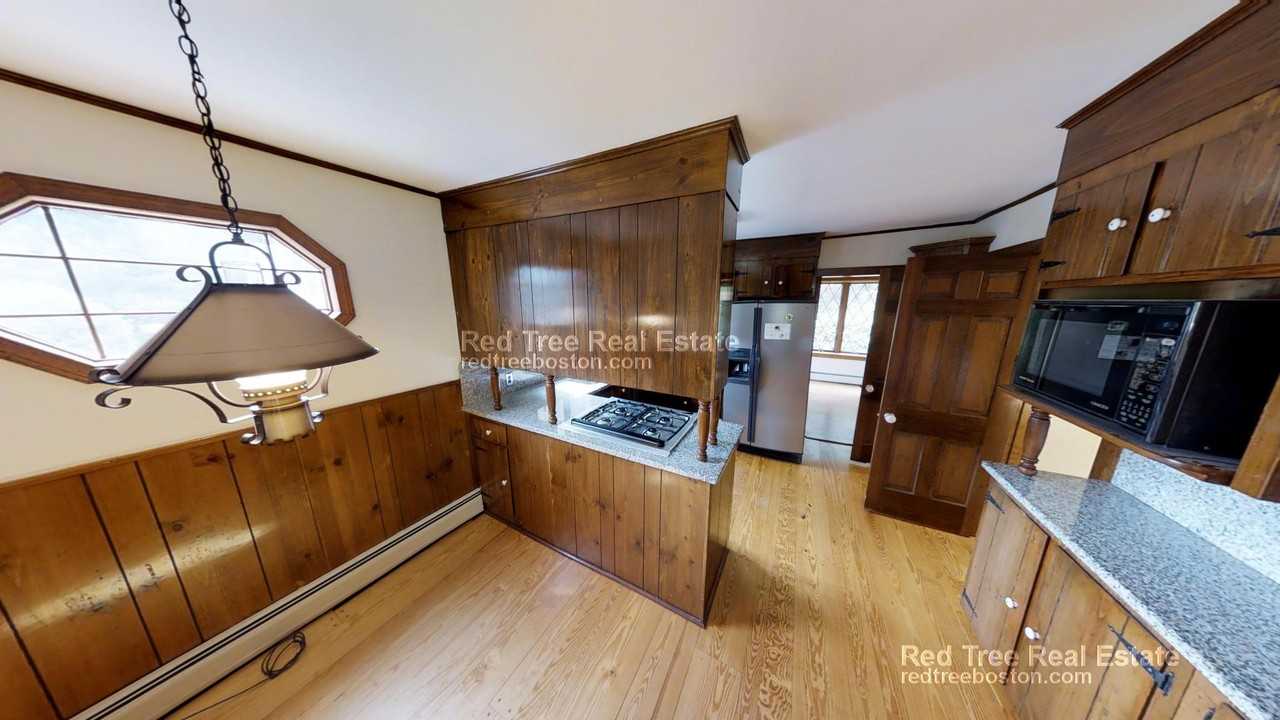 63 Johnson St - Photo 7 of 18