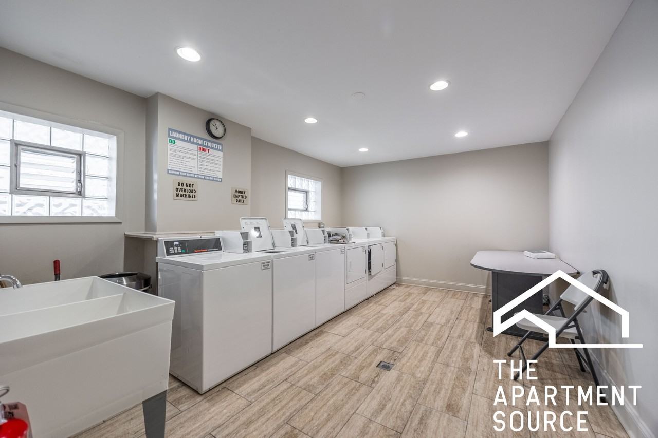 110 N Kenilworth Ave #1B - Photo 3 of 3