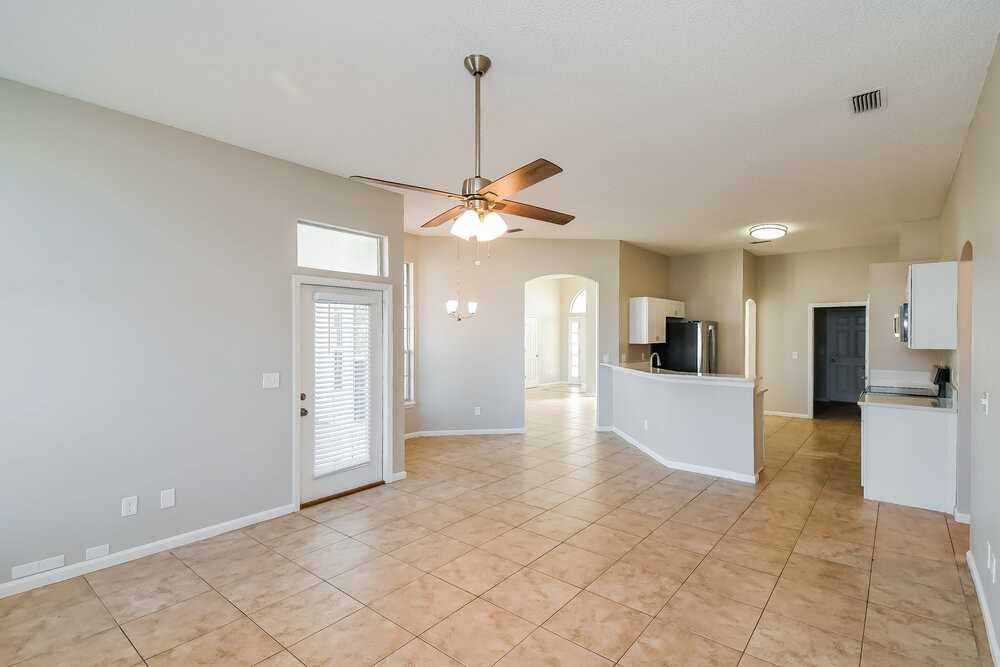 3948 Heavenside Ct - Photo 6 of 16