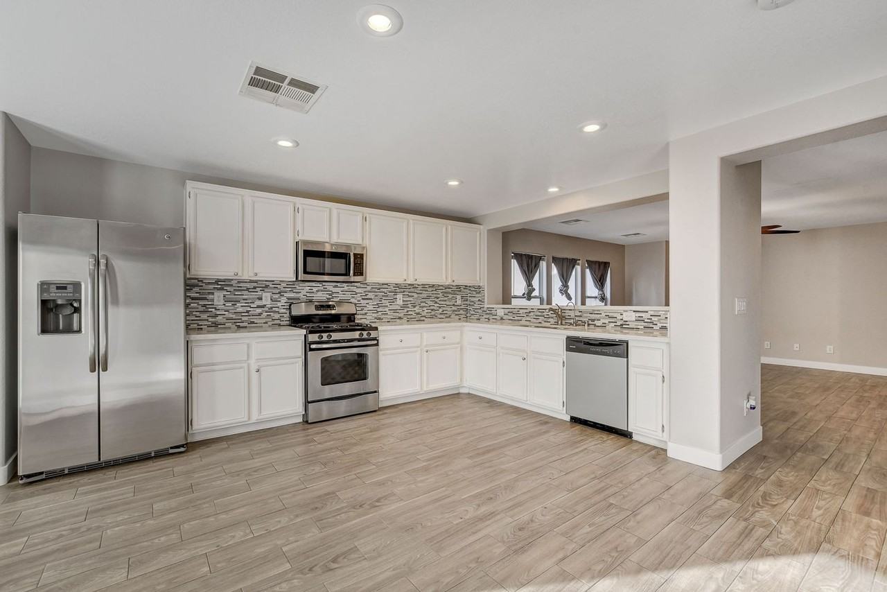 3233 Brayton Mist Dr - Photo 4 of 43