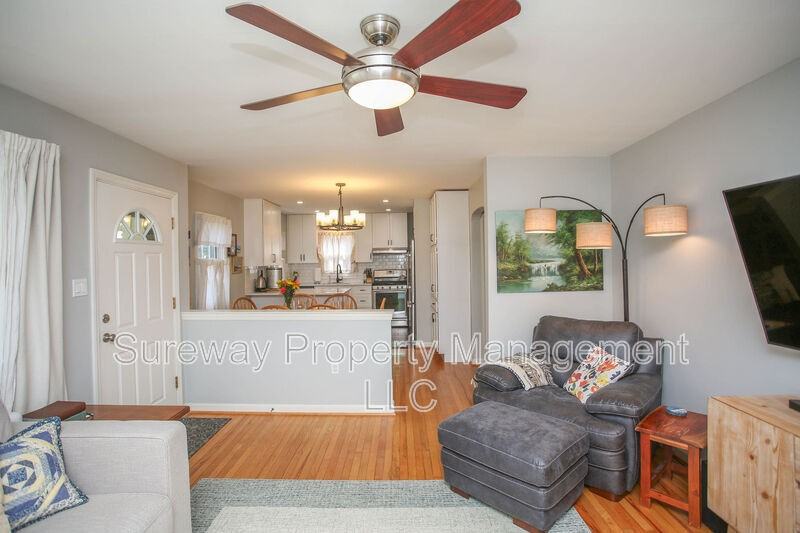 16 Ridgley St - Photo 3 of 35