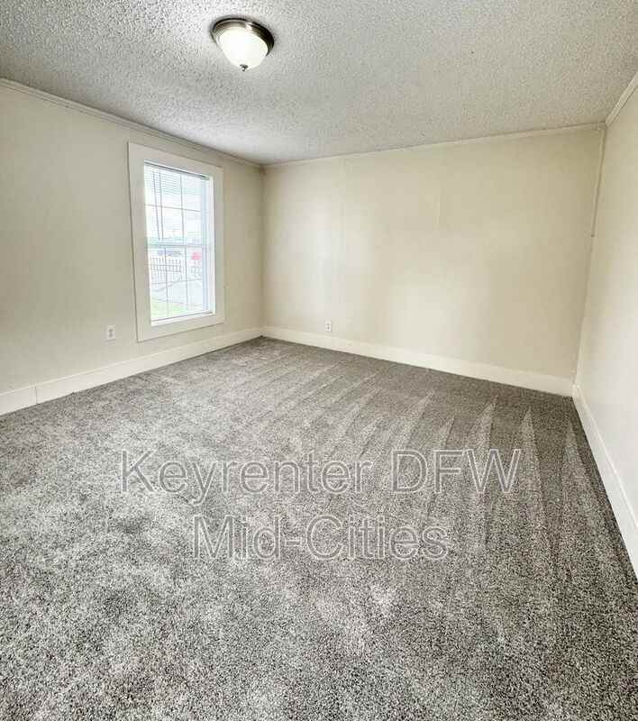 313 Worthview Dr - Photo 4 of 14