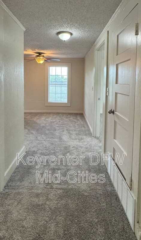 313 Worthview Dr - Photo 6 of 14