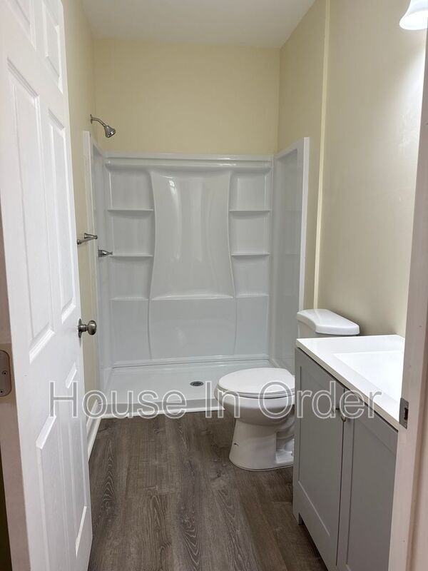 198 Cowan St #106 - Photo 7 of 24