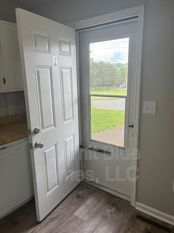 753 Bluff City Hwy #A1 - Photo 6 of 13