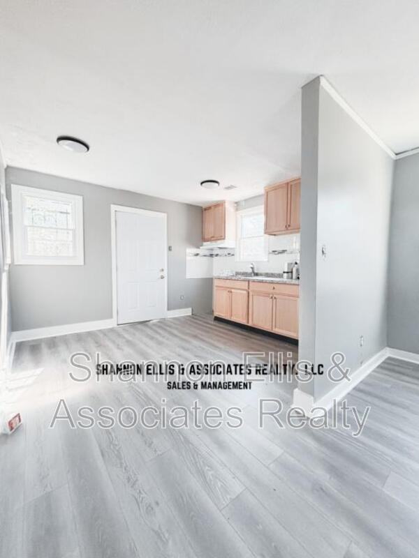 1782 Cahoon St Sw - Photo 5 of 12
