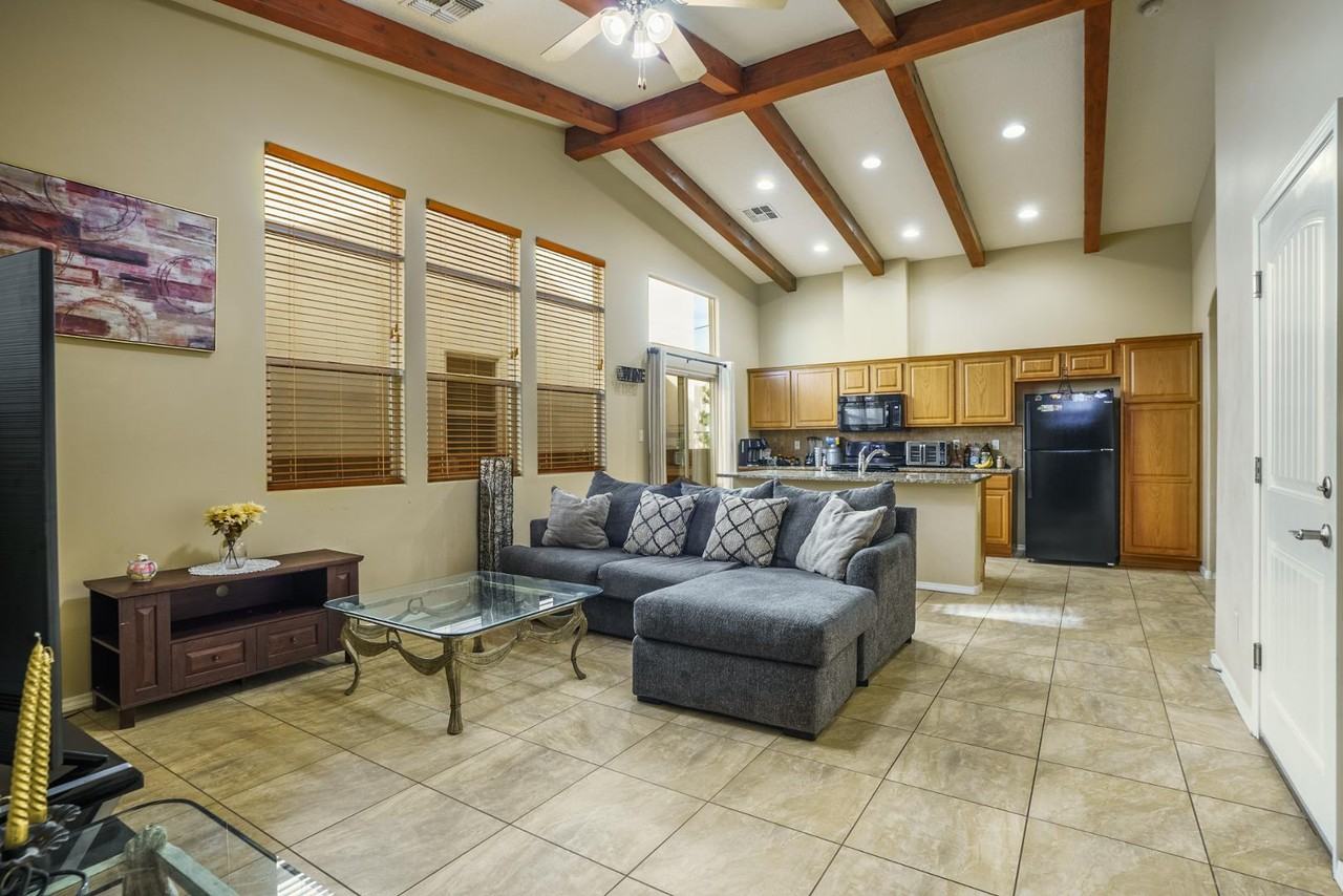1452 Lumberton Dr Nw - Photo 3 of 19