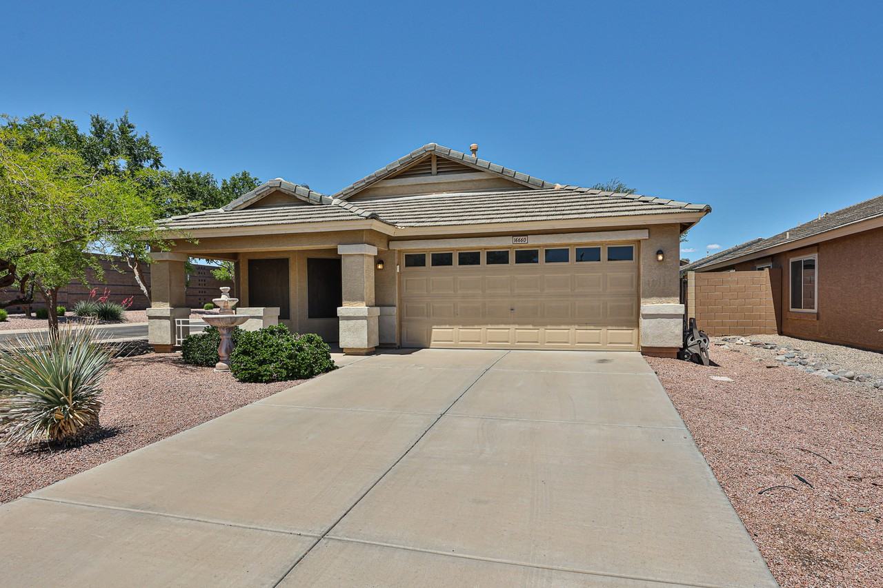 16660 W Ironwood St - Photo 2 of 33