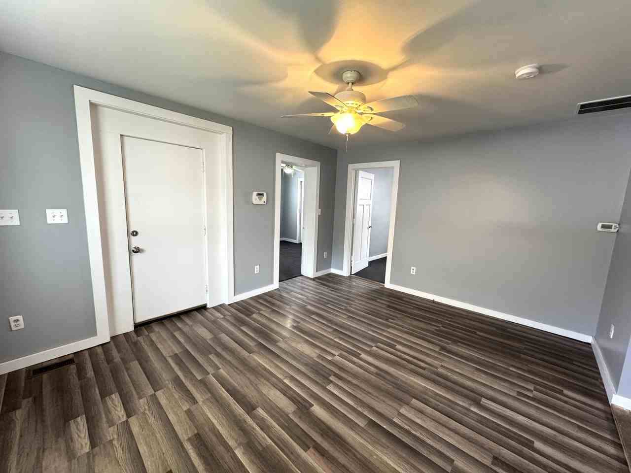 119 W 39th St - Photo 3 of 16